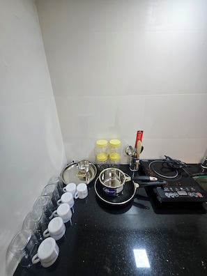 Private kitchen - The PaliHideaway- Hidden Gem in Pali Hill, Bandra (Mumbai)