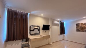 Classic Triple Room, Multiple Beds - Hotel Tampico (San Luis Potosí)
