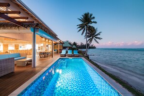 Piscina a l'aire lliure