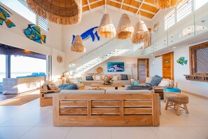 Smart TV - Tohora by Tahiti Homes 5-bedroom beachfront villa with swimming pool. (Teavaro)