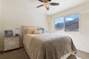 3 soverom, strykejern/-brett, reiseseng for barn og wi-fi