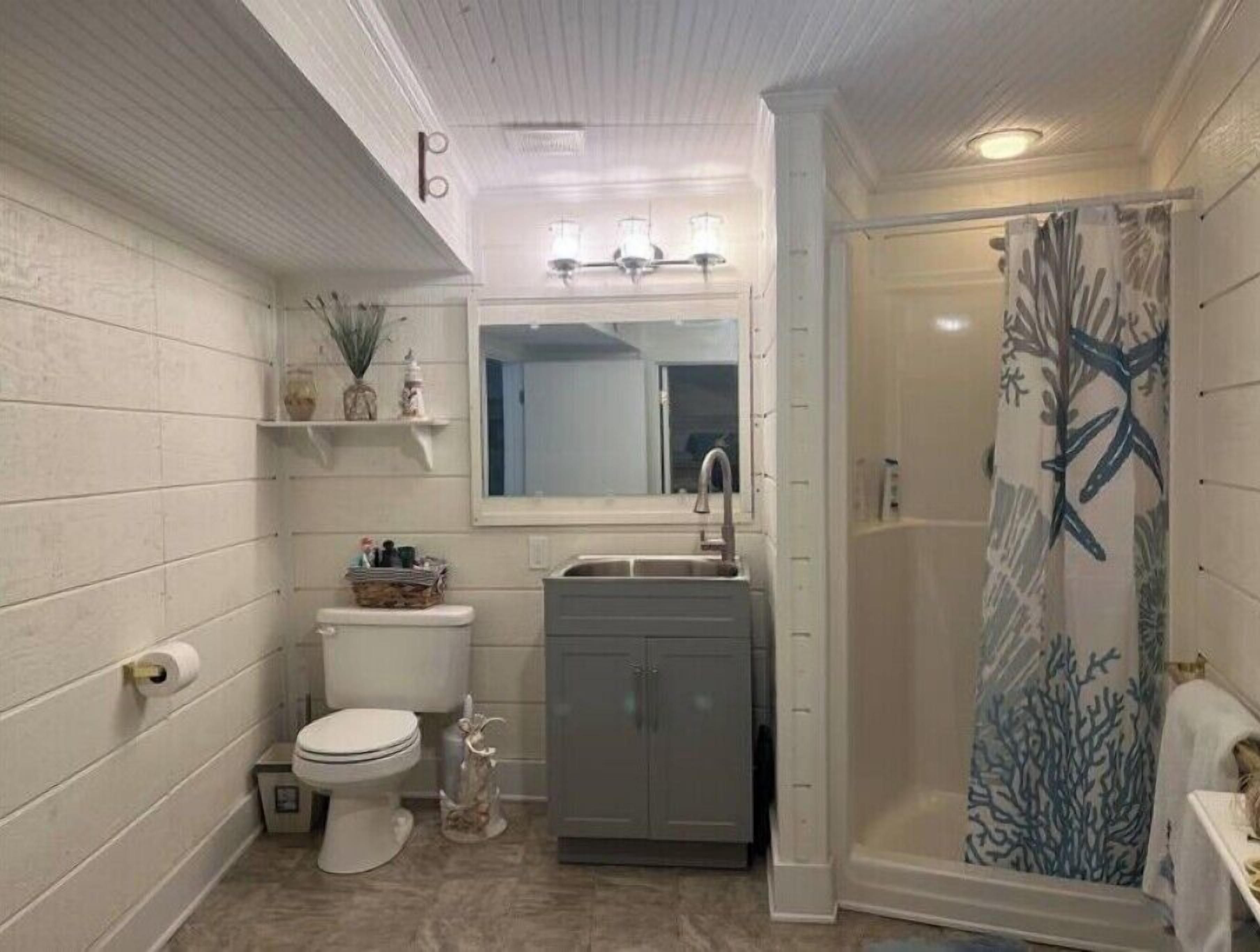 Hair dryer, towels, toilet paper
