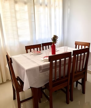 Apartment | Dining