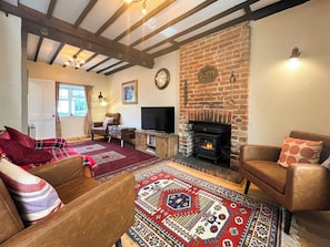 Living area - 3 bedroom accommodation in Hythe (Hythe)