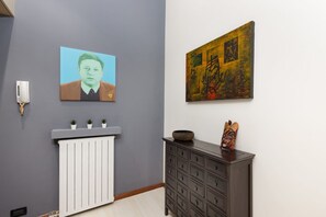 Interior - LECCO, 20 - In the heart of the Rainbow District. (Milan)