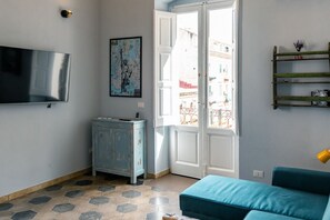 Living area - Casa Sinatra by Rentbeat (Taranto)