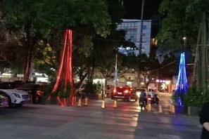 Free self parking - K. Y. Hotel (Liuzhou)