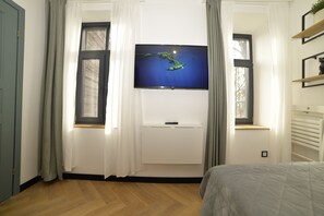 1 bedroom, WiFi, bed sheets - Cozy 1-bedroom apartment in awesome Rīga with WiFi (Rīga)