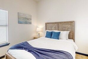 2 soverom, internettilgang og sengetøy