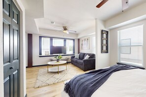 5 bedrooms, Internet, bed sheets