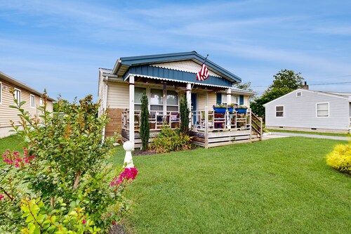Town of Rehoboth Beach dog friendly home near the beach with Gym and Grill