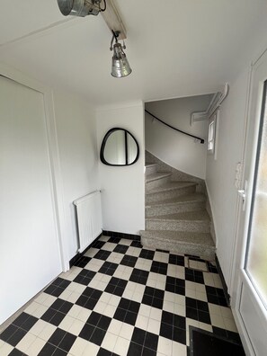 Interior - Small house entirely renovated, 2 minutes from the medieval site of Bridiers (La Souterraine)