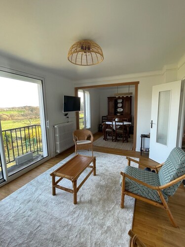 Small house entirely renovated, 2 minutes from the medieval site of Bridiers