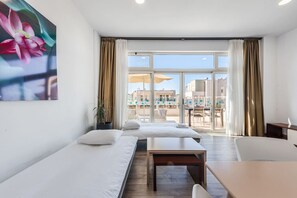 1 chambre, fer et planche à repasser, Wi-Fi, draps fournis