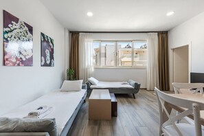 Iron/ironing board, WiFi, bed sheets - Seaside Apartment with Resort Access - Margarita by PikHost (Gjiri i Lalzit)