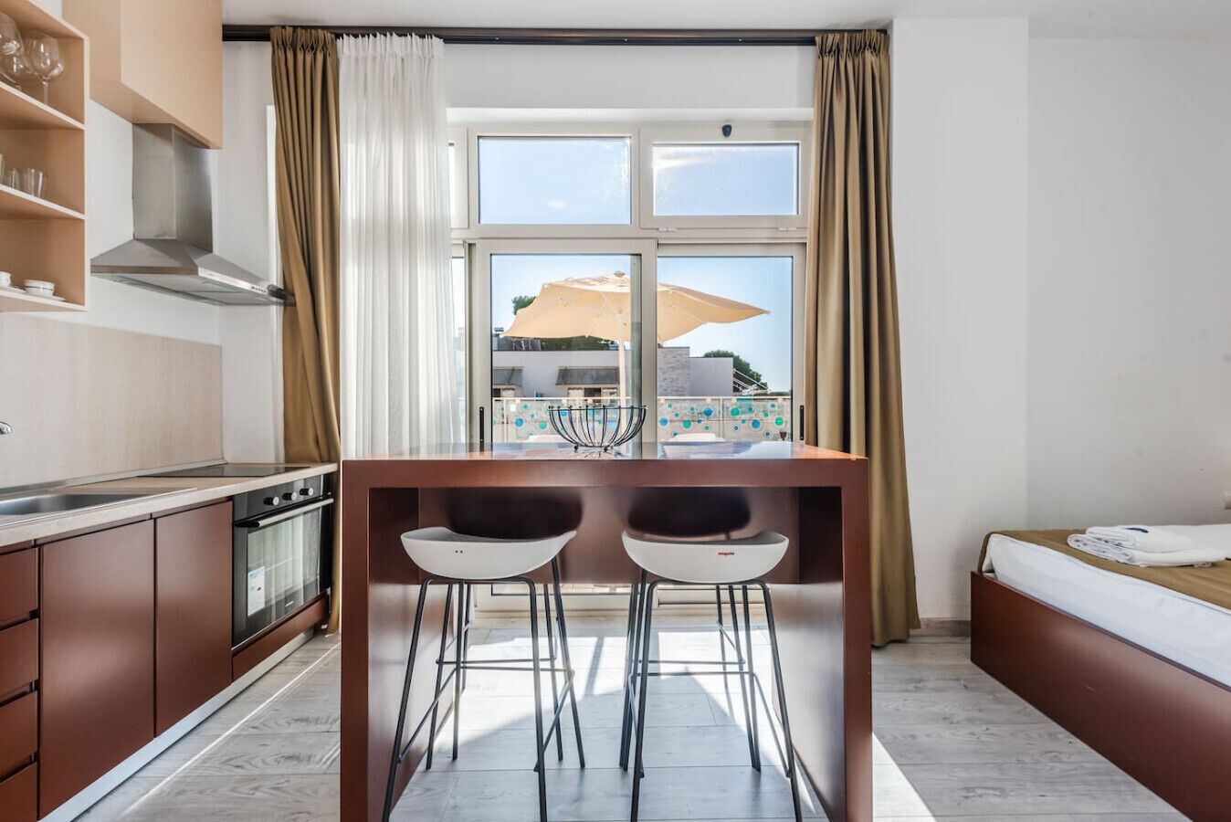 1 chambre, fer et planche à repasser, Wi-Fi, draps fournis