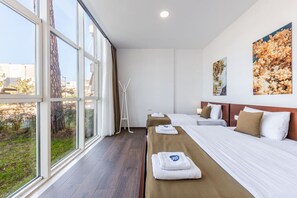 1 habitación, tabla de planchar con plancha, wifi y ropa de cama 