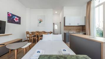 1 makuuhuone, silitysrauta/-lauta, Wi-Fi, vuodevaatteet