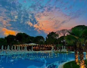 Pool - Garden View Apartment - Karafili by PikHost (Gjiri i Lalzit)