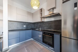 Fridge, oven, stovetop, cookware/dishes/utensils - 2-BR Apartment by the Beach - Jasemin by PikHost (Gjiri i Lalzit)