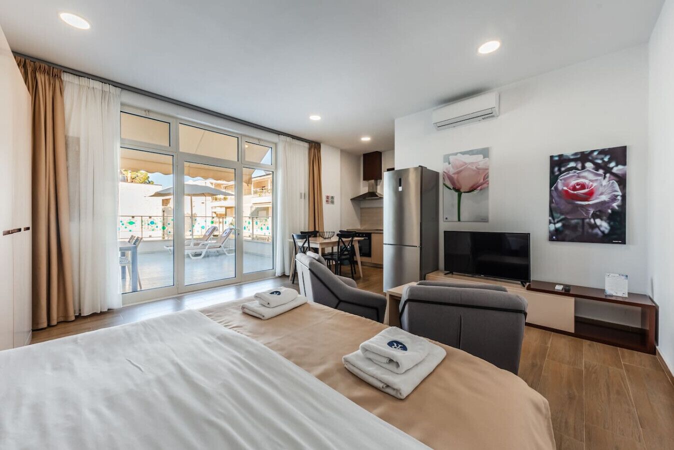 Fer et planche à repasser, Wi-Fi, draps fournis