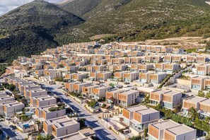 Exterior - Seaside Retreat | Green Coast (Palasë)