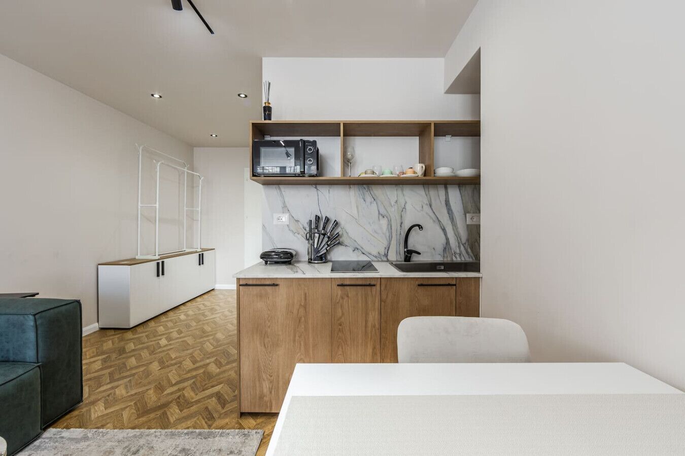 Fridge, microwave, stovetop, toaster