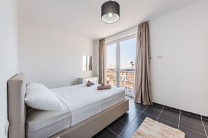 2 chambres, fer et planche à repasser, Wi-Fi, draps fournis