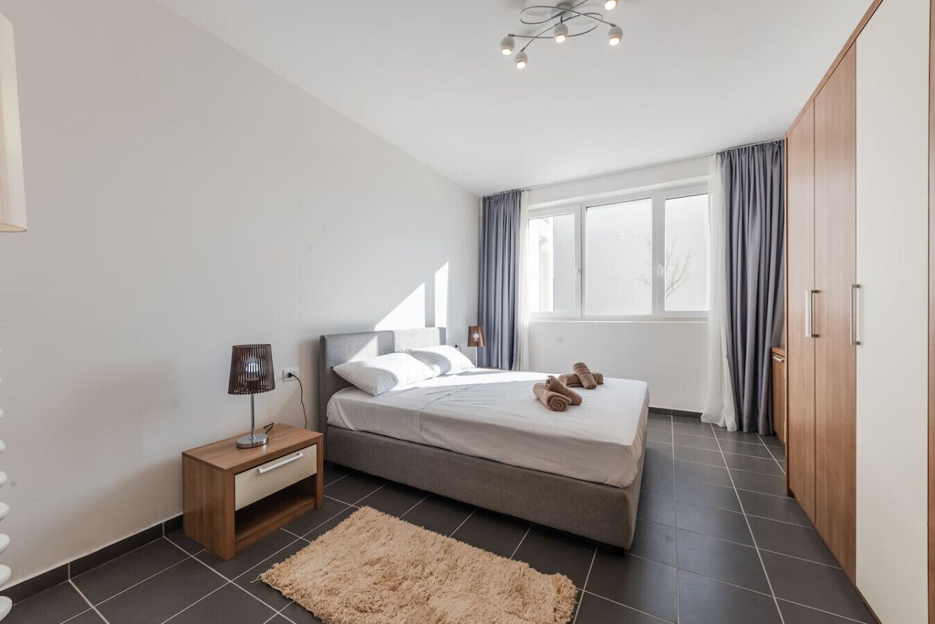 1 quarto, ferros/tábuas de passar roupa, Wi-Fi, roupa de cama