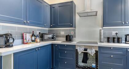 4 Schlafzimmer Unterkunft in Rhondda Valley