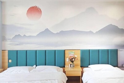 Yisu Light Luxury Hotel Apartment (Taiyuan South Railway Station North America N1 Branch)