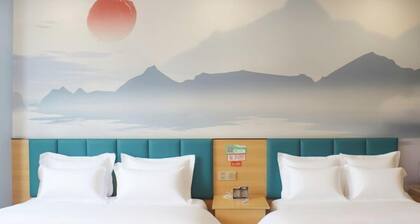 Yisu Light Luxury Hotel Apartment (Taiyuan South Railway Station North America N1 Branch)