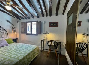 1 chambre, Wi-Fi gratuit, draps fournis