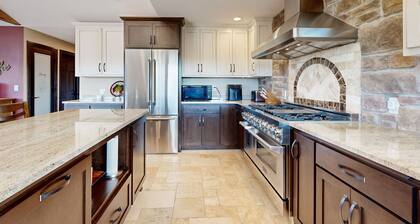 Riverfront home with pool, hot tub & sauna - perfect location
