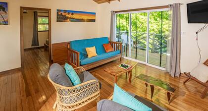 Tropical oasis with pool, large deck, modern amenities & perfect for unwinding