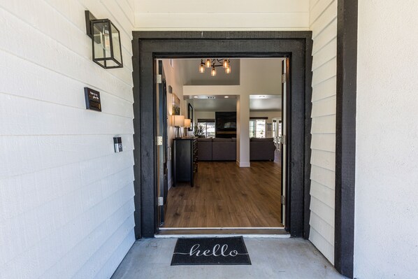 Interior - Wine-country home w/ spectacular views, pool, hot tub, WiFi, AC, WD (Temecula)