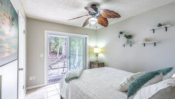 3 kamar tidur, meja kerja, dan Wi-Fi