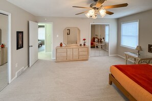 3 Schlafzimmer, Bügeleisen/Bügelbrett, Internetzugang, Bettwäsche