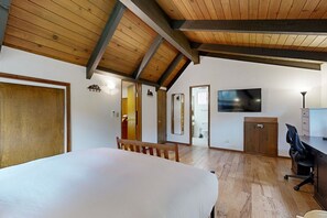 4 chambres, fer et planche Ă repasser, accĂšs Internet, draps fournis