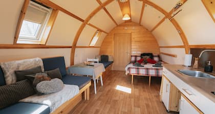 Ensuite Family Cabin with Private Hot Tub