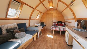 1 bedroom, free WiFi, bed sheets