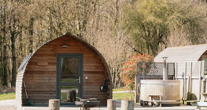 Ensuite Family Cabin with Private Hot Tub