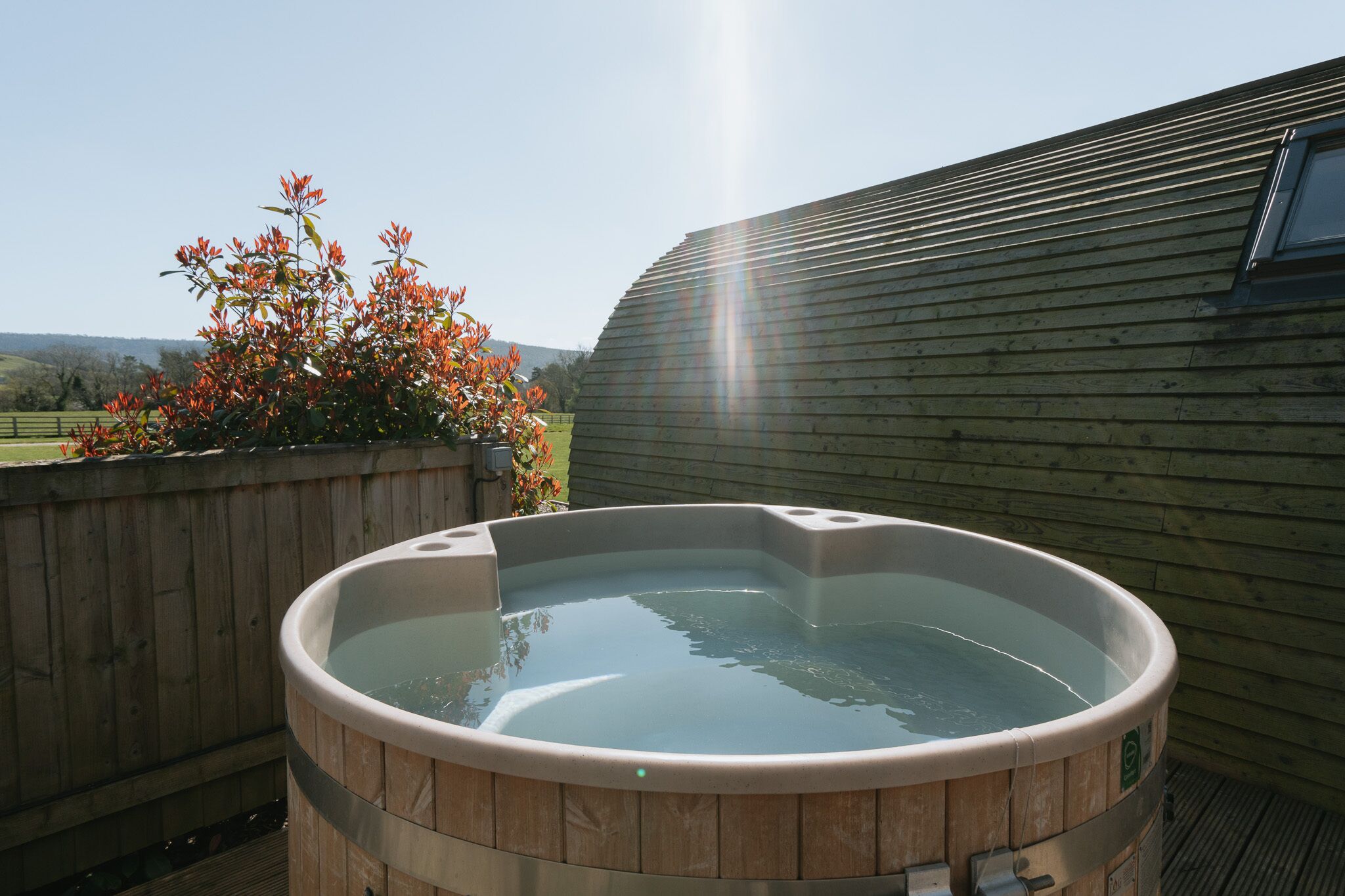 Outdoor spa tub