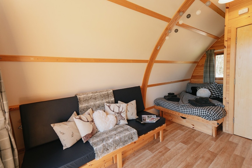 Cosy Rural Cabin With Private Hot Tub - Yorkshire