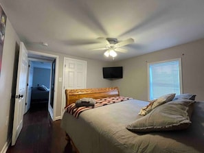 4 dormitorios, tabla de planchar con plancha, wifi gratis y ropa de cama