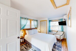 3 bedrooms, internet, bed sheets