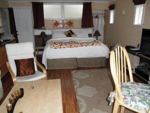 1 bedroom, iron/ironing board, WiFi