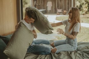 المنطقة المحيطة بالمنشأة