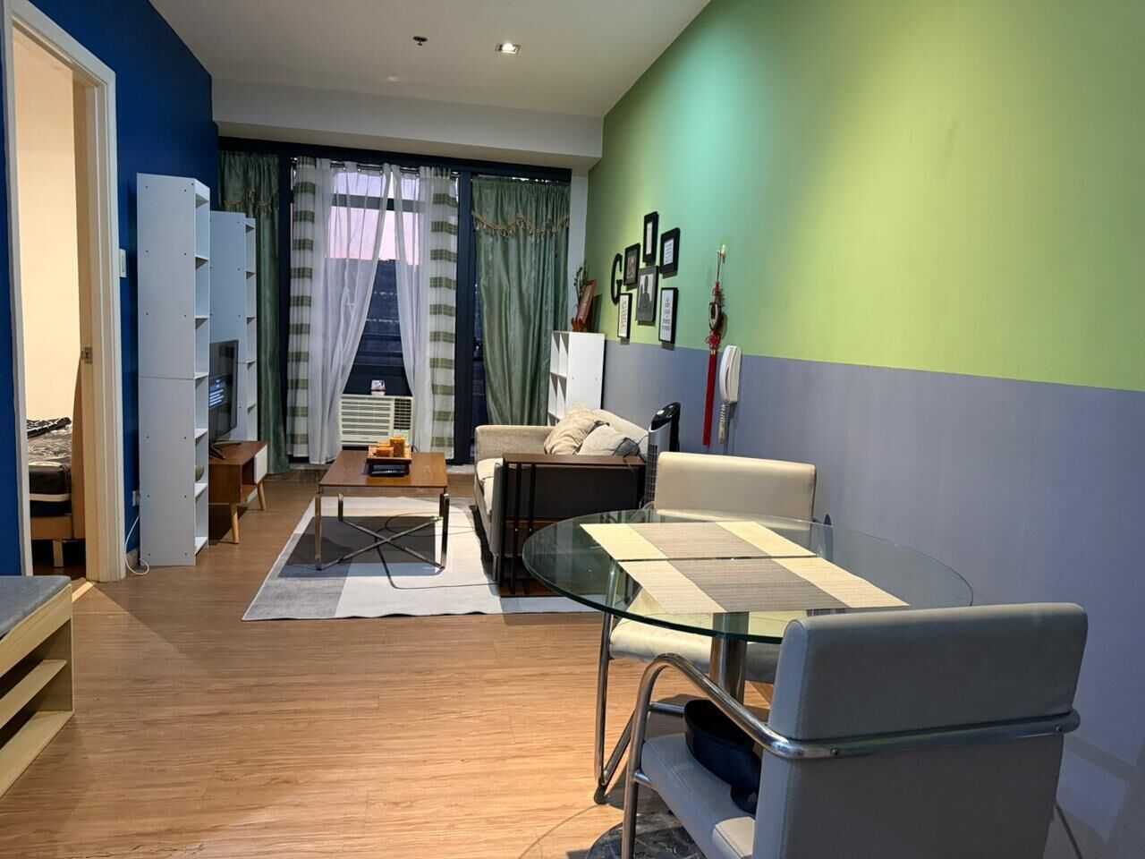 Family Double Room, Balcony, City View | Living area | TV