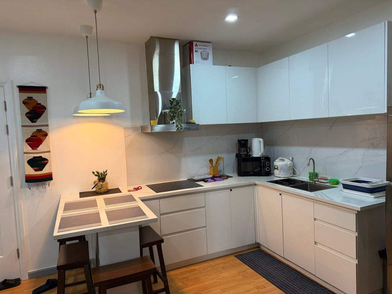 Family Tek Büyük Yataklı Oda, Balkon, Şehir Manzaralı | Özel mutfak